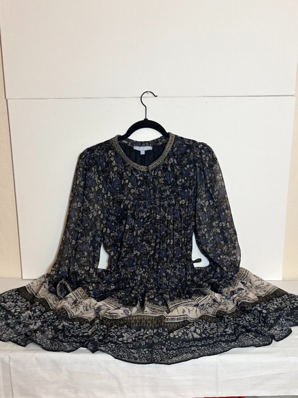 Antonio Melani Woman's Dark Floral Sheer Chiffon Midi Flowy Bohemian Dress  Sz 6